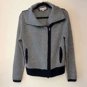 Oona and Maud Black & White Chevron Knit Zip Front Moto Cardigan / Blazer Size M